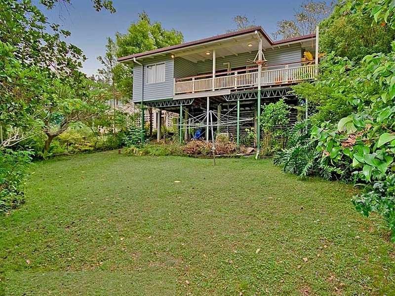 37 Grand Parade, Ashgrove QLD 4060