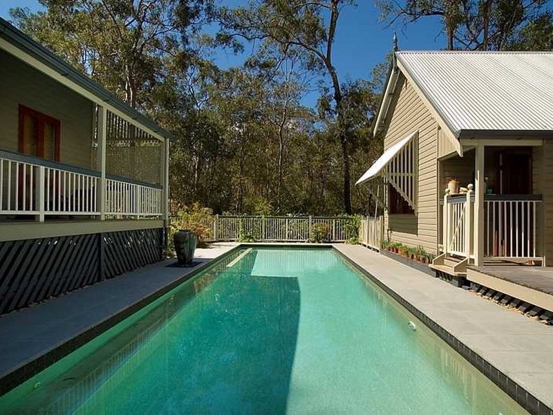 112 Airlie Road, Pullenvale QLD 4069