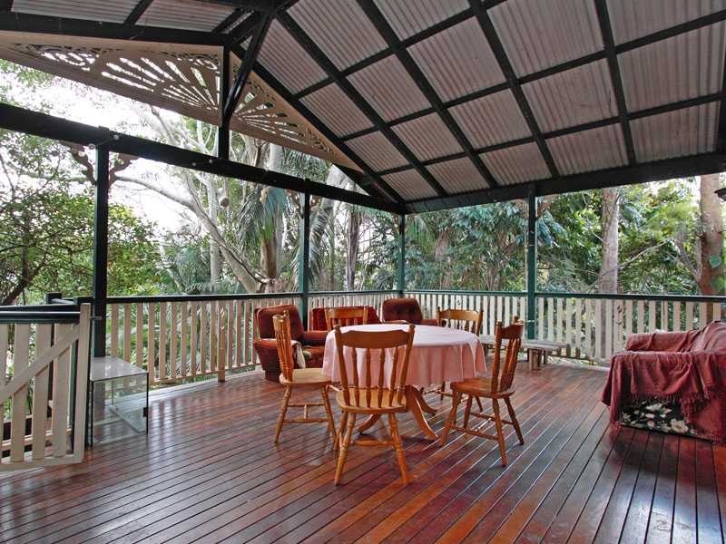 8 Yardley Avenue, Ashgrove QLD 4060