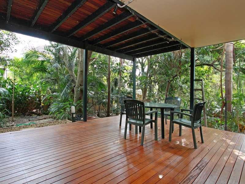 8 Yardley Avenue, Ashgrove QLD 4060