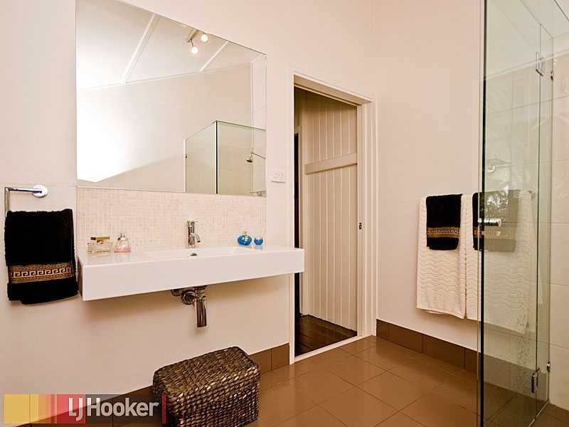 155 Jubilee Terrace, Bardon QLD 4065