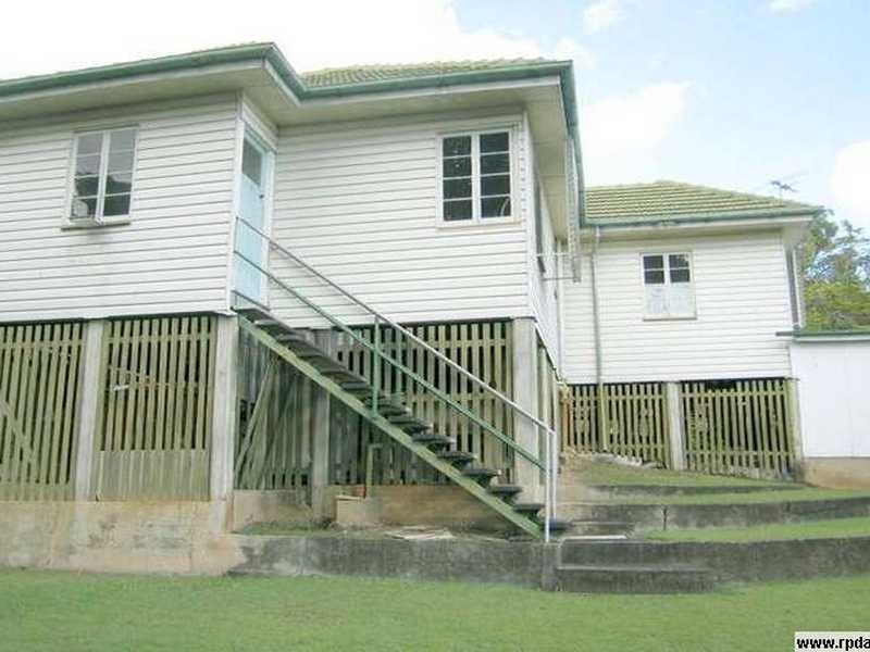 45 Fletcher Parade, Bardon QLD 4065