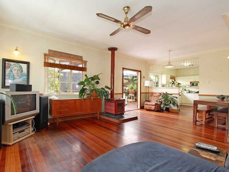 1 Forrester Terrace, Bardon QLD 4065