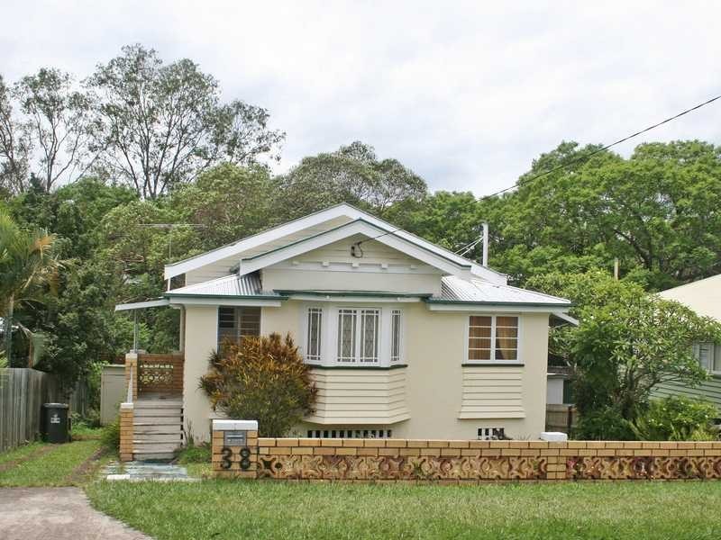 38 Banksia Avenue, Ashgrove QLD 4060
