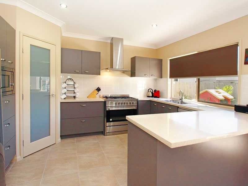 10 Williton Ct, Carseldine QLD 4034