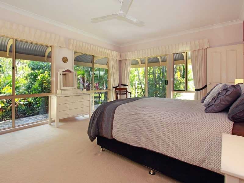 5 Parkside Cr, The Gap QLD 4061