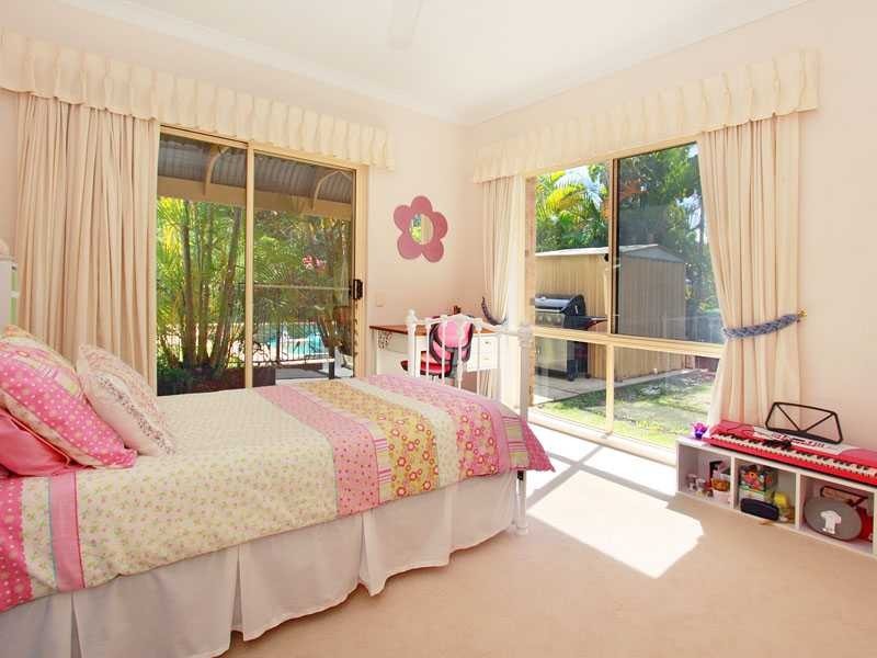 5 Parkside Cr, The Gap QLD 4061