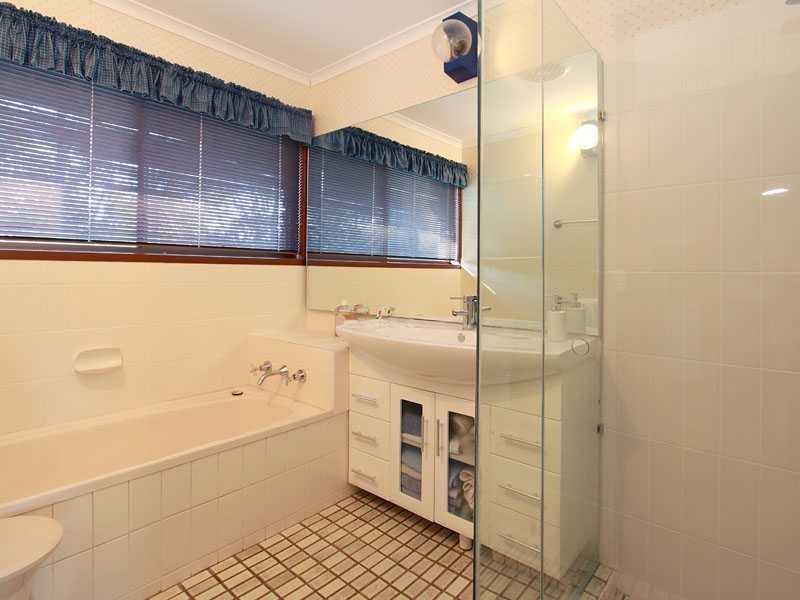 Camp Mountain QLD 4520