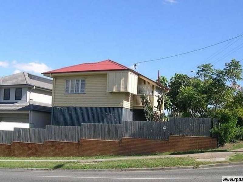 240 Shaw Road, Wavell Heights QLD 4012