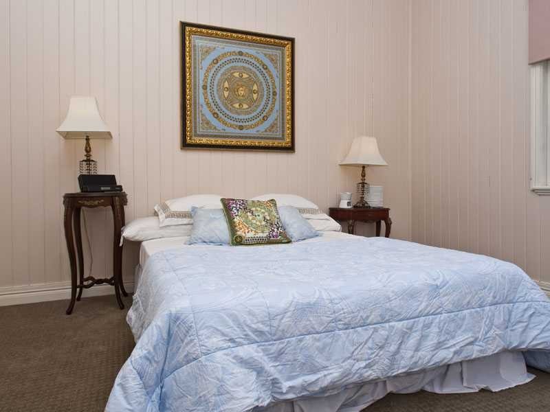 5 Greenwood Street, Ashgrove QLD 4060