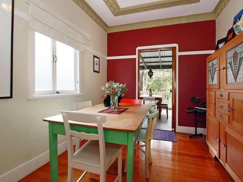 17 Leslie Street, Bardon QLD 4065