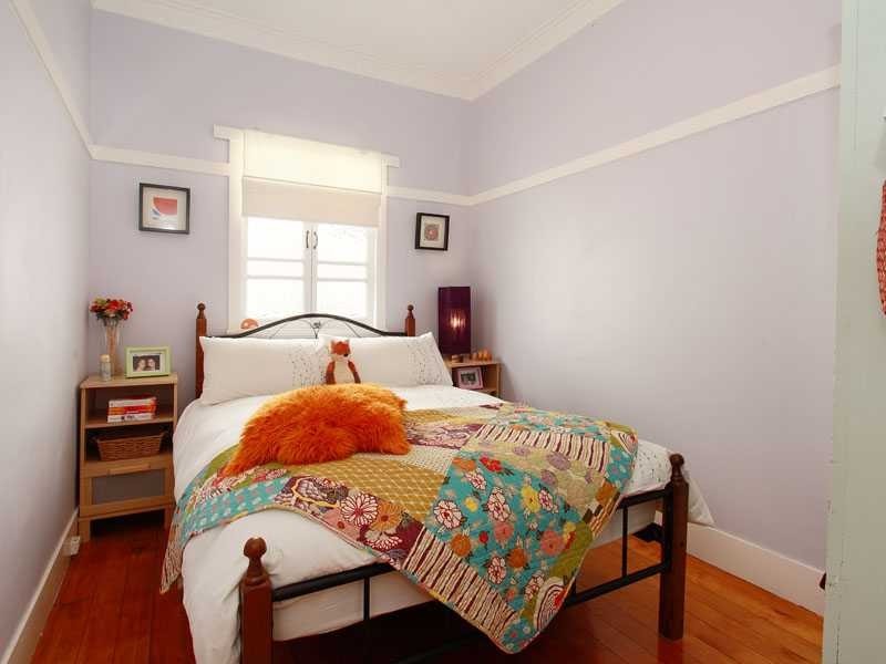 17 Leslie Street, Bardon QLD 4065