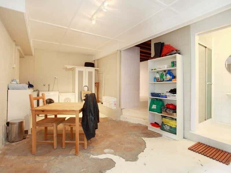 17 Leslie Street, Bardon QLD 4065