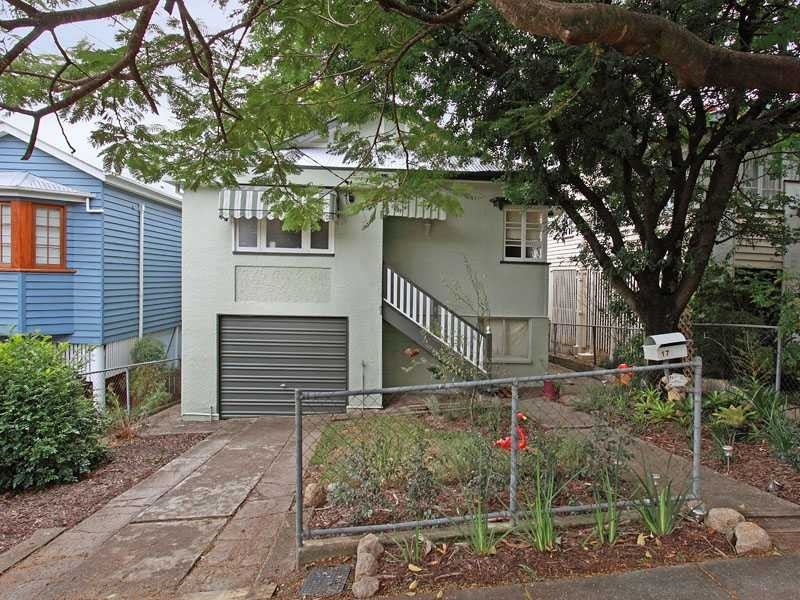 17 Leslie Street, Bardon QLD 4065