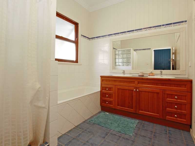 34 Celia Street, Ashgrove QLD 4060