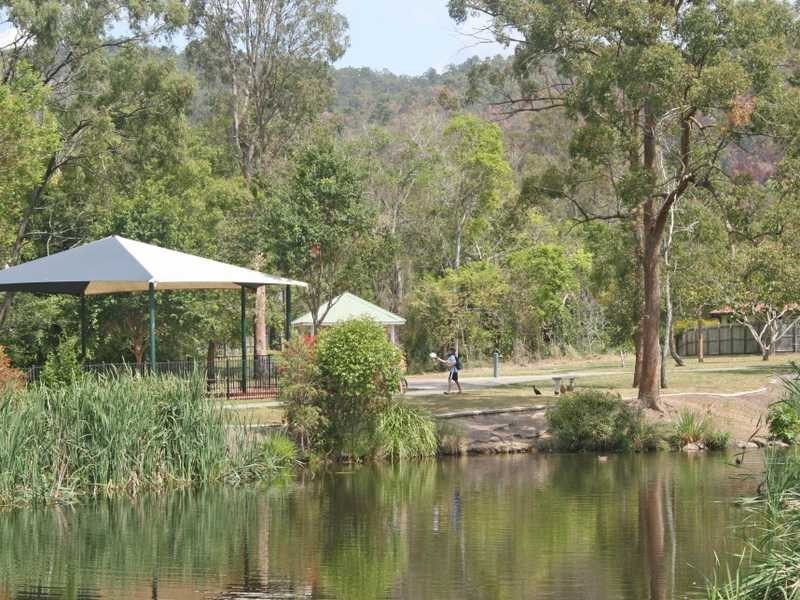 31 Balnaves Place, Mitchelton QLD 4053