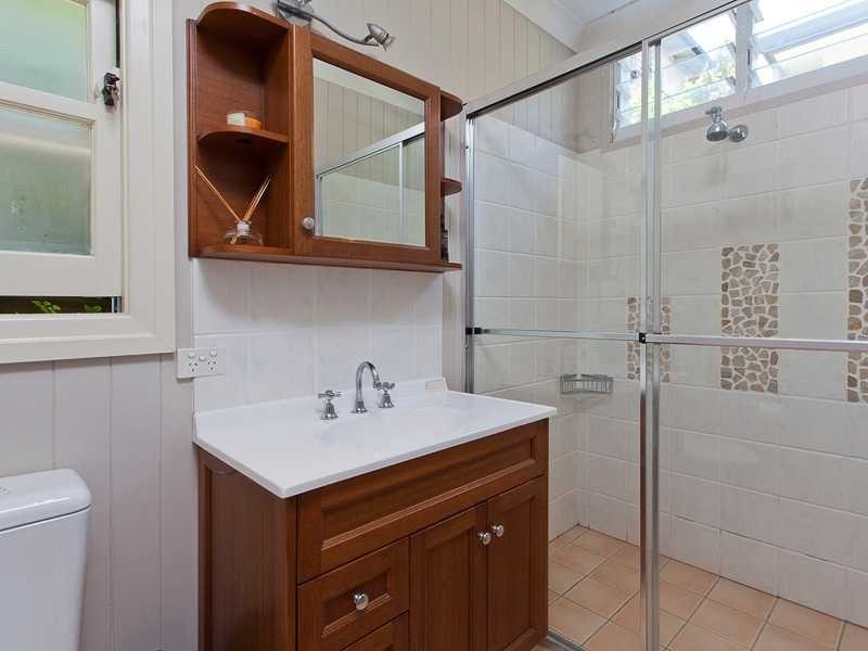 178 Simpsons Road, Bardon QLD 4065