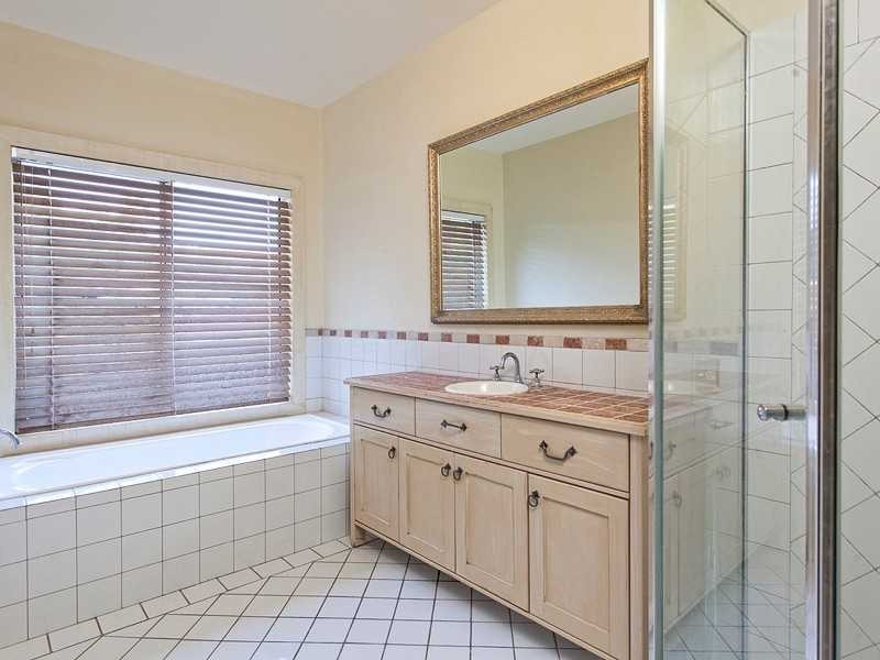 62 Moggill Road, The Gap QLD 4061