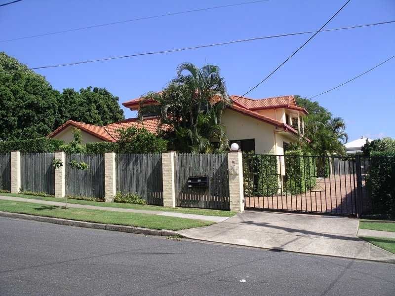 1/12 Kinnaird Street, Ashgrove QLD 4060