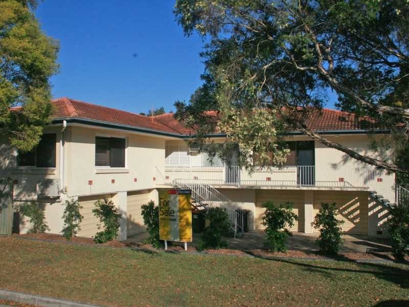 2/2 Glen Parade, Ashgrove QLD 4060