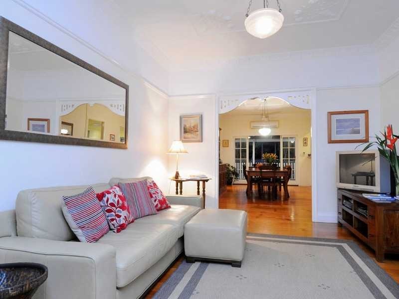 12 Girraween Grove, Ashgrove QLD 4060