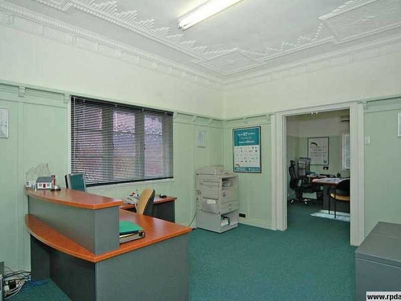 465 Waterworks Road, Ashgrove QLD 4060