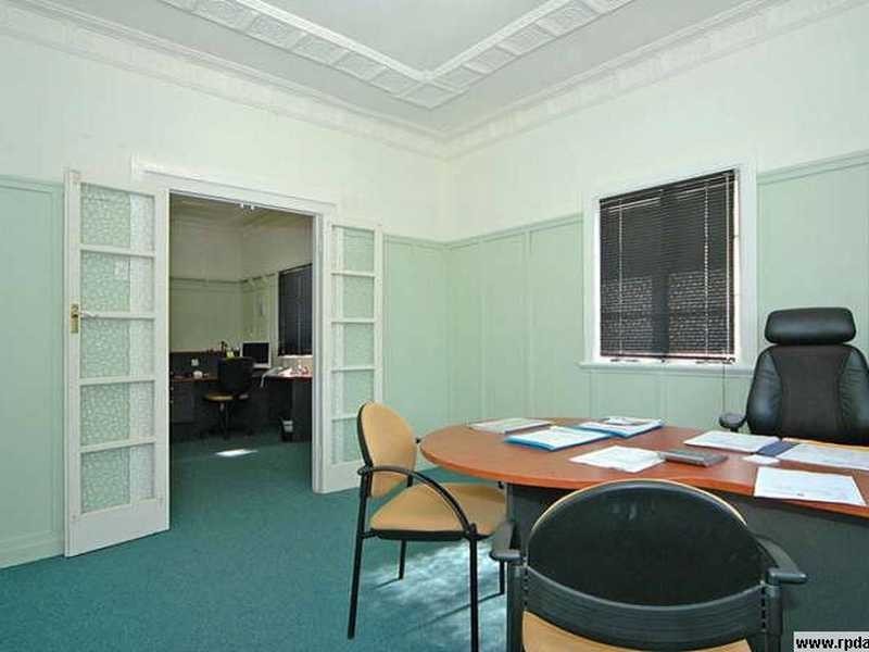 465 Waterworks Road, Ashgrove QLD 4060