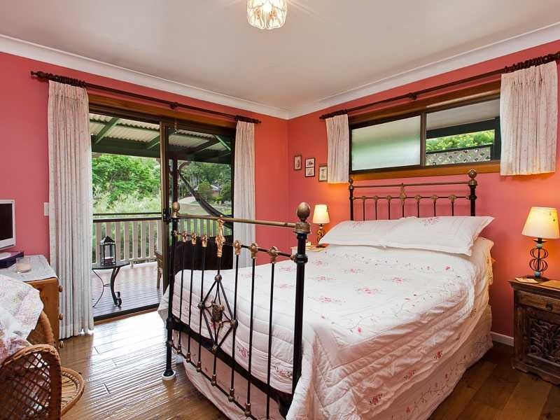 22 Trebonne Street, The Gap QLD 4061