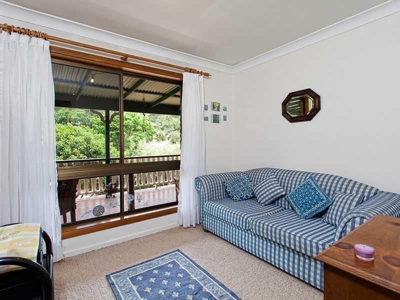 22 Trebonne Street, The Gap QLD 4061