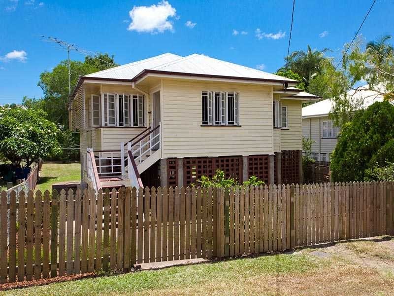 25 Farm Street, Newmarket QLD 4051