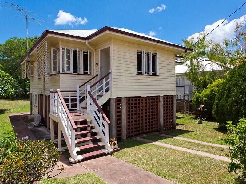 25 Farm Street, Newmarket QLD 4051
