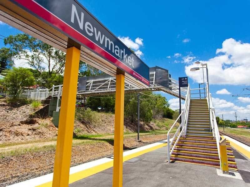 25 Farm Street, Newmarket QLD 4051