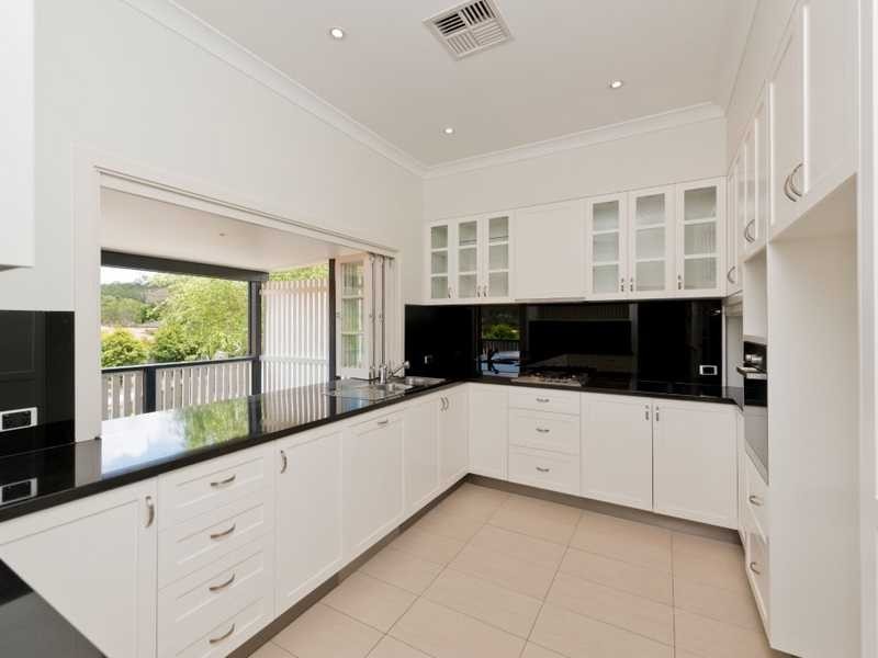 17 Glenwood Place, The Gap QLD 4061