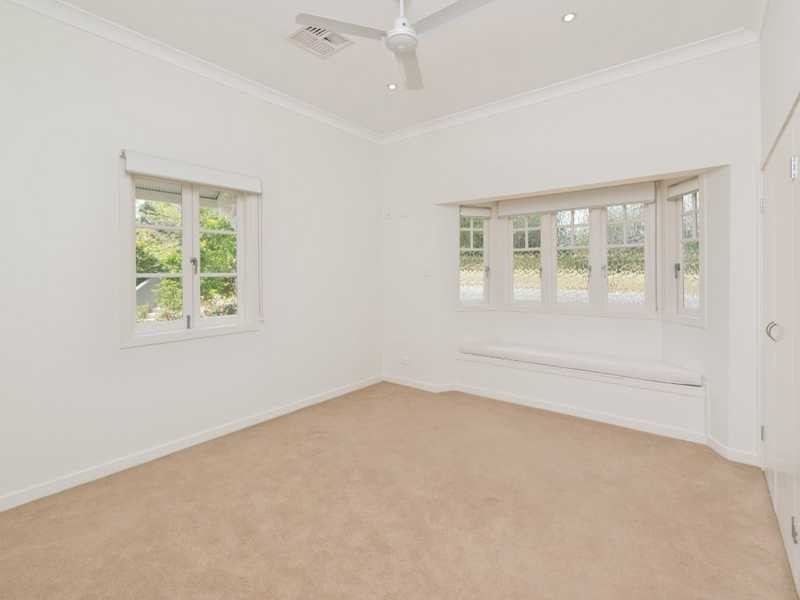 17 Glenwood Place, The Gap QLD 4061