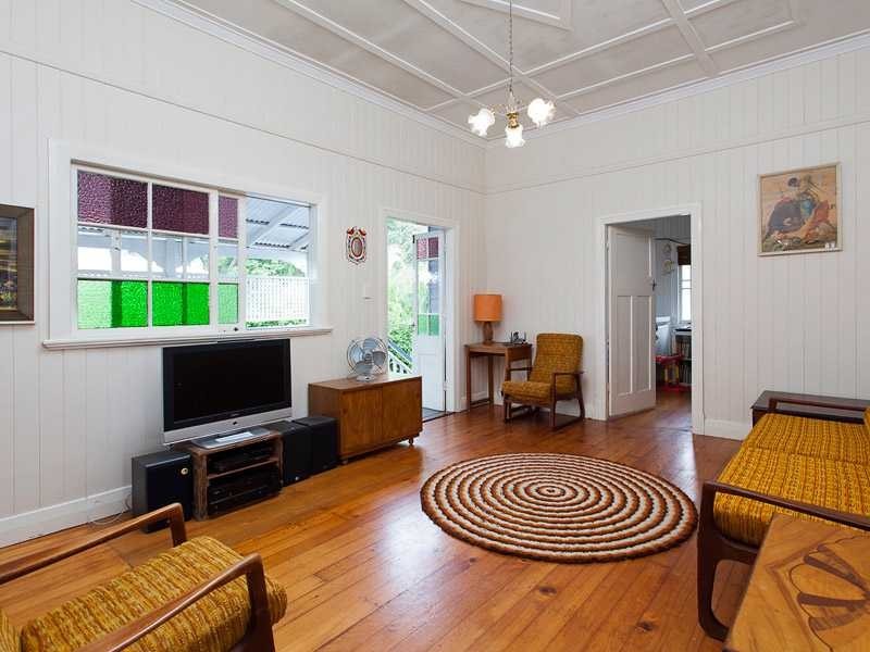 213 Simpsons Road, Bardon QLD 4065