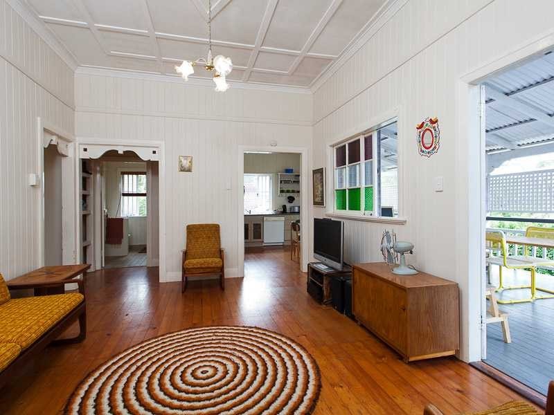 213 Simpsons Road, Bardon QLD 4065