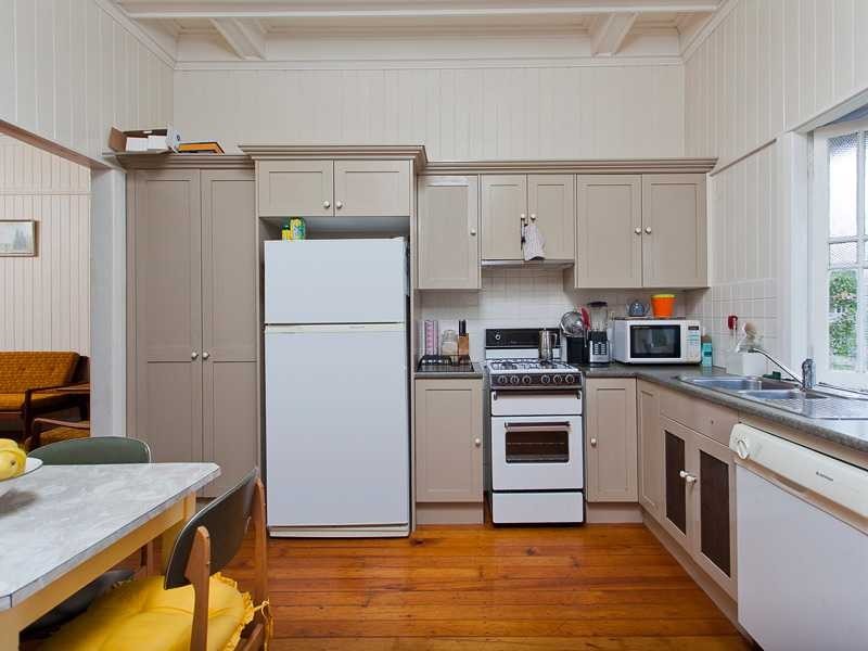 213 Simpsons Road, Bardon QLD 4065