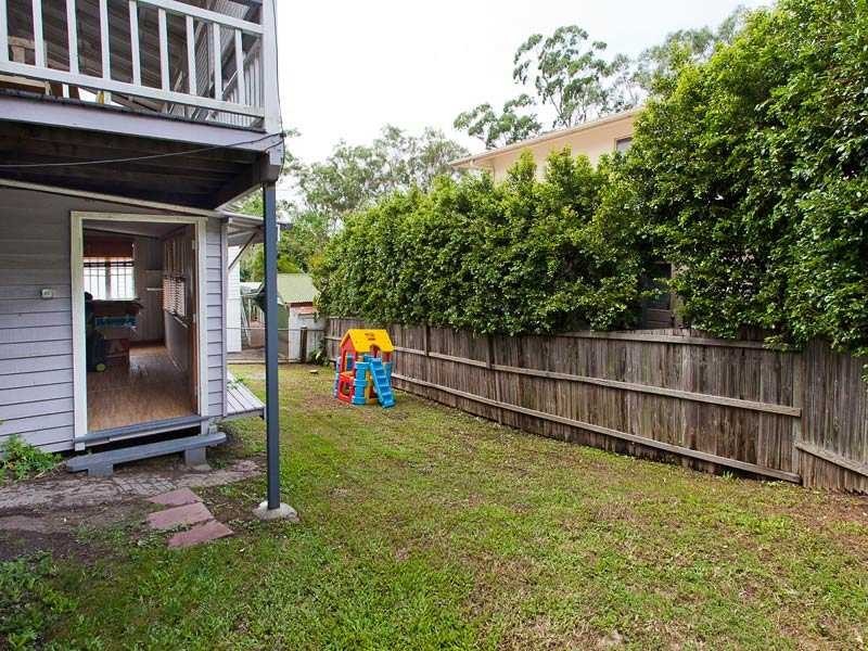 213 Simpsons Road, Bardon QLD 4065