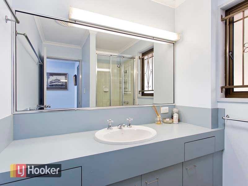 13 Hackett Street, Ashgrove QLD 4060