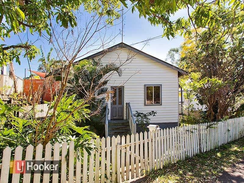 74 Ashgrove Avenue, Ashgrove QLD 4060