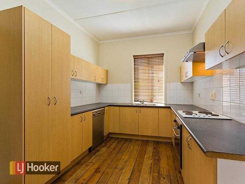 74 Ashgrove Avenue, Ashgrove QLD 4060