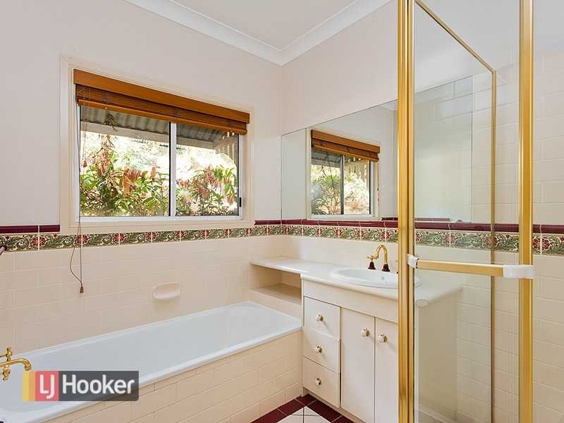 14 Willowood Place, The Gap QLD 4061