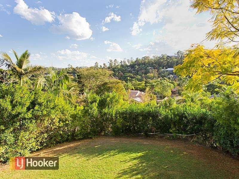 14 Willowood Place, The Gap QLD 4061