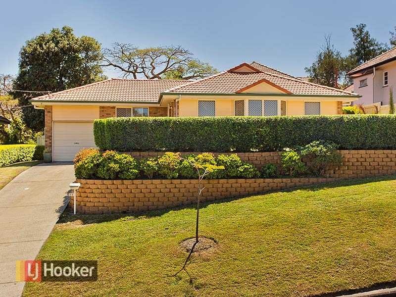 65 Gordon Parade, Everton Park QLD 4053