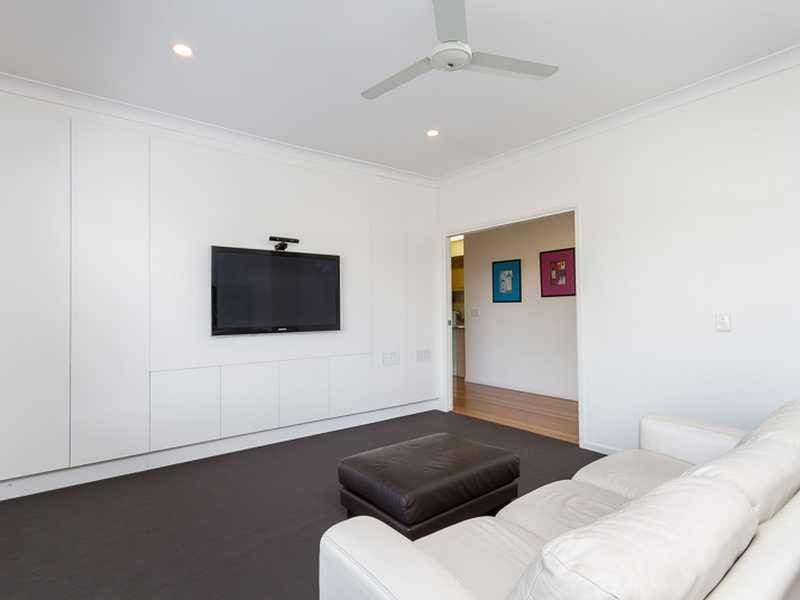 30 Jillinda Place, The Gap QLD 4061