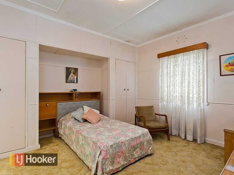 16 Badger Street, Newmarket QLD 4051