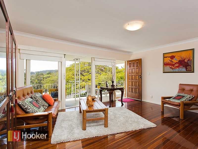 28 Wurinya Street, The Gap QLD 4061