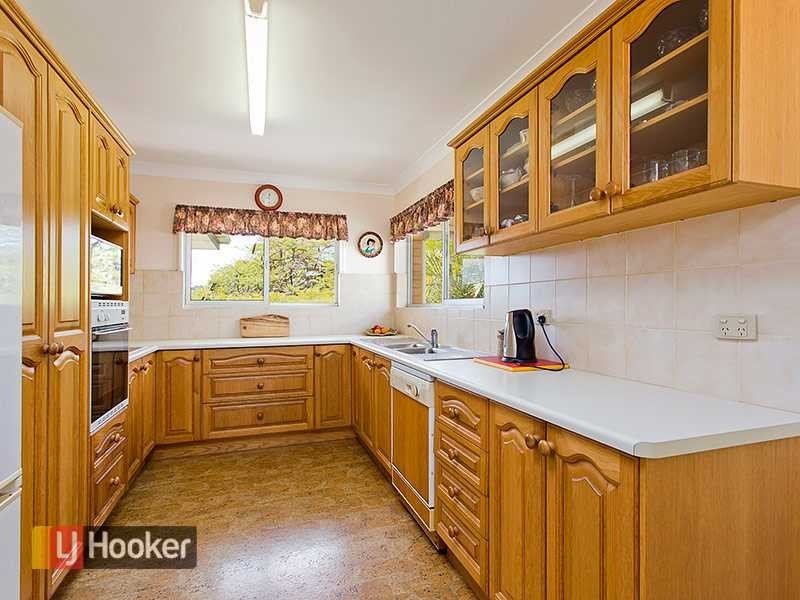 28 Wurinya Street, The Gap QLD 4061