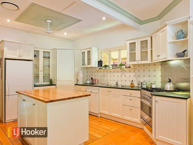 66 Gerler Street, Bardon QLD 4065