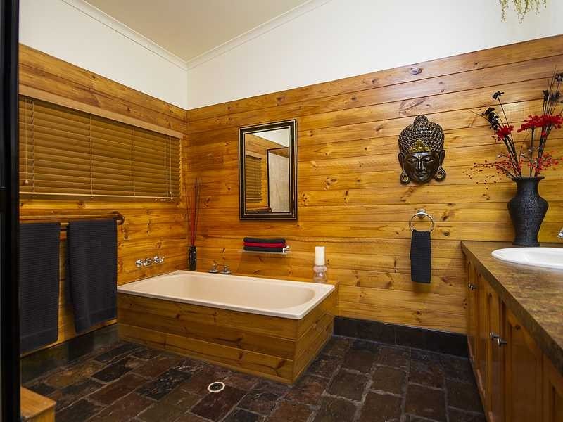 2 Bromwich Street Cnr Settlement Road, The Gap QLD 4061